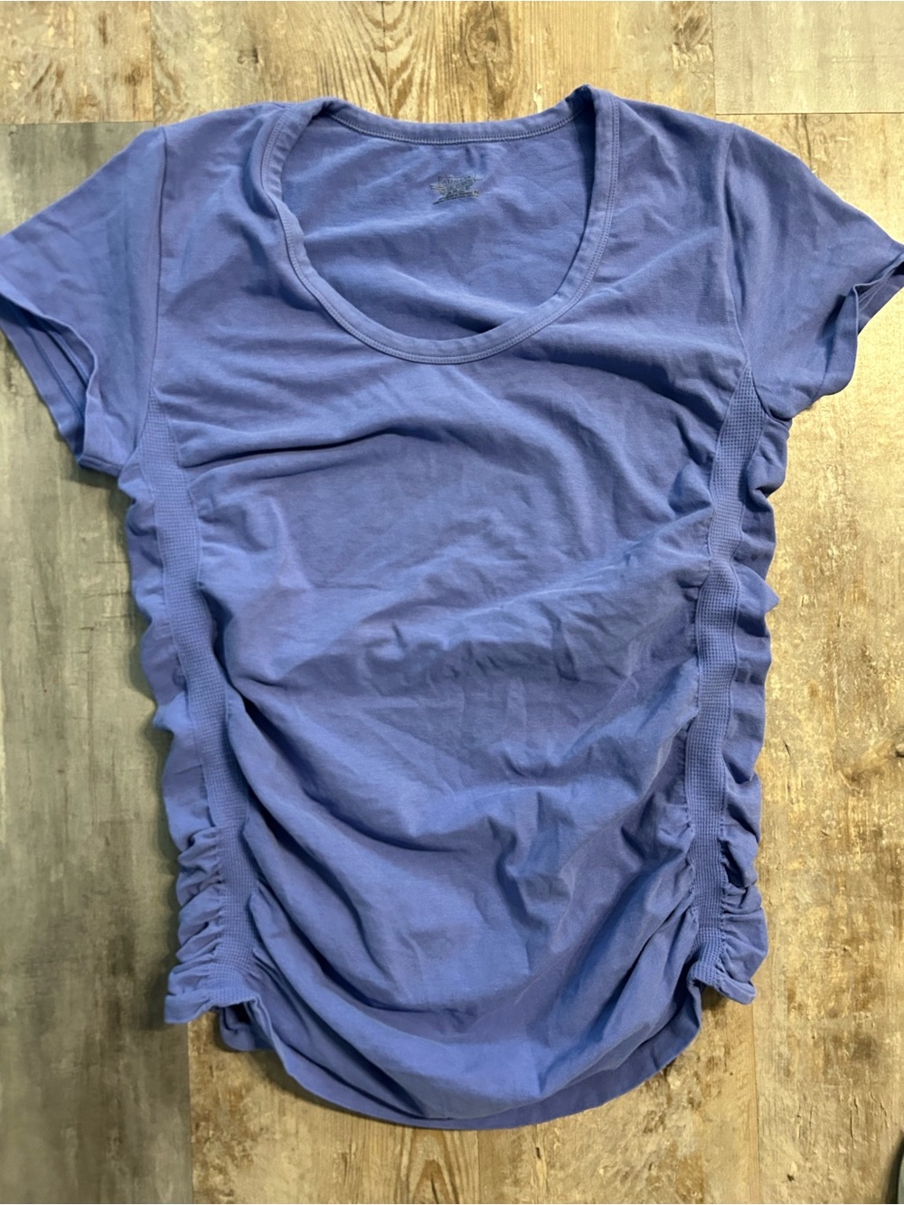 Women’s Athleta shirt size xl